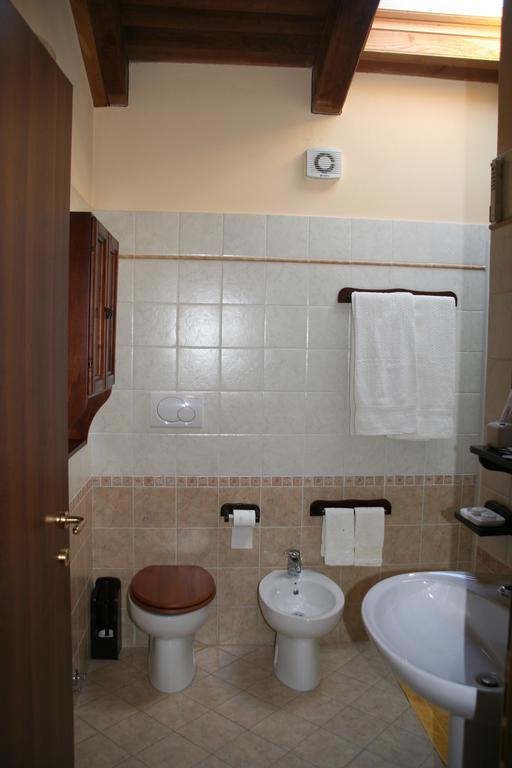 Agriturismo Cascina La Palazzina Albairate Pokój zdjęcie